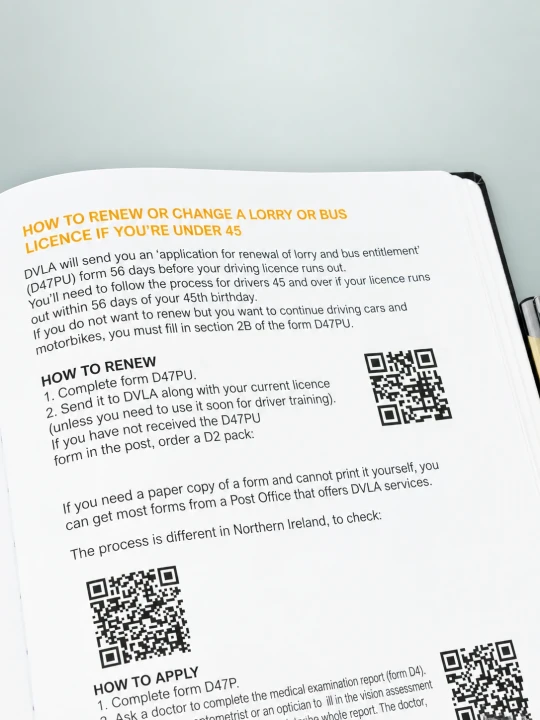 hgv-drivers-diary-2027-lorry-bus-licence-renewal-under-45-x.webp