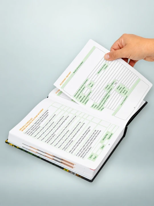 hgv-drivers-diary-2027-removable-accident-report-x.webp
