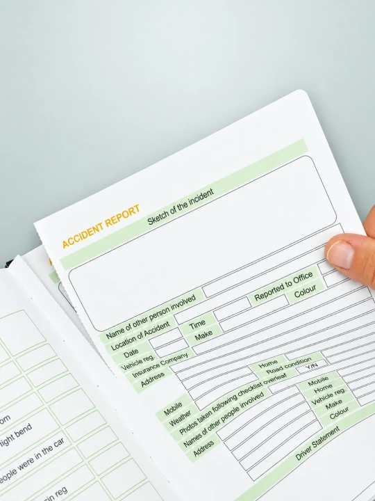 hgv-drivers-diary-2027-removable-accident-report-detail-x.webp
